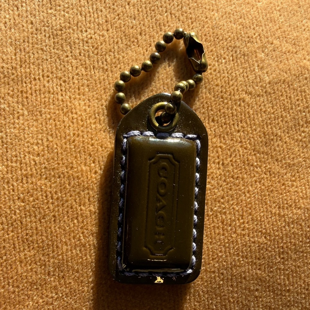 Coach (✨B1G1 1/2 off) Small Purple Leather Keychain with Gold Chain